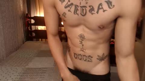 Snapshot of justine_hunk chatting on January 15, 8:41 am justine_hunk online show from January 15, 8:41 am