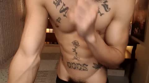 Snapshot of justine_hunk chatting on February 5, 4:55 pm justine_hunk online show from February 5, 4:55 pm