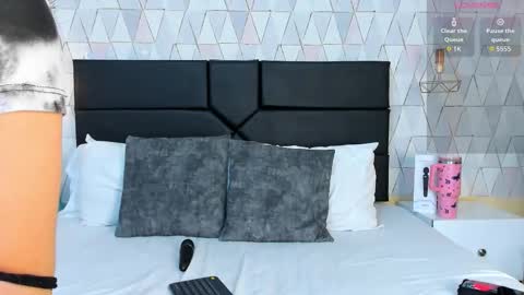 Justine online show from November 26, 4:02 am