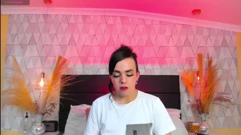 Justine online show from February 16, 4:19 am