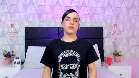 Justine online show from April 25, 4:04 am