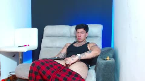 justinfuller_31 online show from March 10, 4:28 am