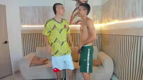 Snapshot of justingtime21 chatting on February 12, 9:21 pm justingtime21 online show from February 12, 9:21 pm