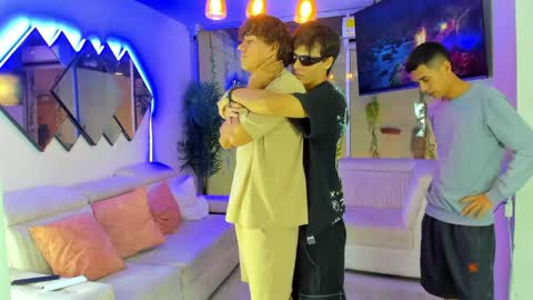 justingtime21 online show from May 21, 9:49 am