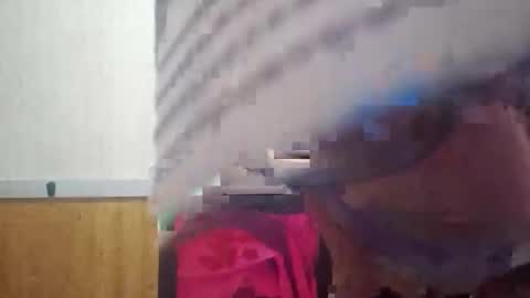 Snapshot of justinjerksit chatting on October 22, 9:31 am justinjerksit online show from October 22, 9:31 am