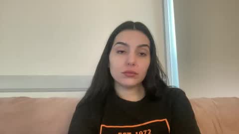 Snapshot of justjessiedirtygirl chatting on December 18, 7:52 pm Jess online show from December 18, 7:52 pm