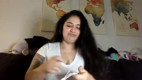 Snapshot of justkat96 chatting on January 5, 9:29 pm JustKat online show from January 5, 9:29 pm