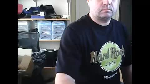 Snapshot of justmav chatting on December 17, 10:12 am justmav online show from December 17, 10:12 am