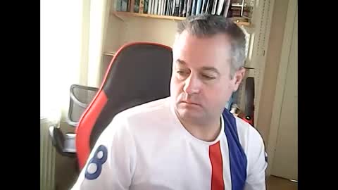 Snapshot of justmav chatting on October 20, 9:10 am justmav online show from October 20, 9:10 am