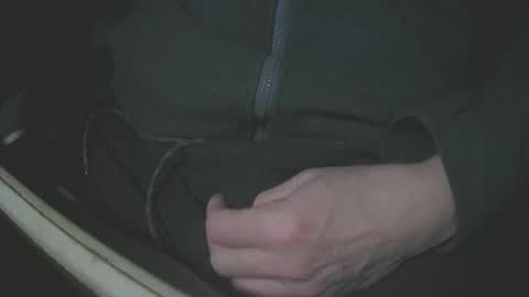 Snapshot of justme39057 chatting on January 6, 5:38 pm Justme39057 online show from January 6, 5:38 pm