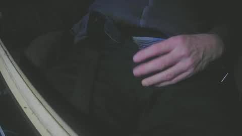 Snapshot of justme39057 chatting on February 17, 9:19 pm Justme39057 online show from February 17, 9:19 pm