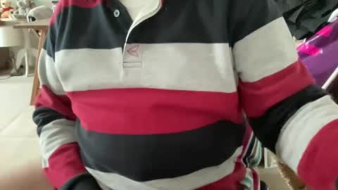 Snapshot of justmeandabigsmile chatting on February 22, 4:30 pm justmeandabigsmile online show from February 22, 4:30 pm