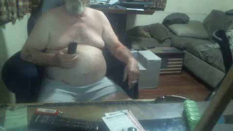 justmeohio online show from June 28, 2:17 am