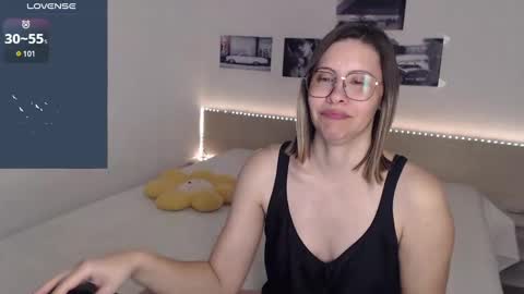 Julie online show from December 30, 5:04 am