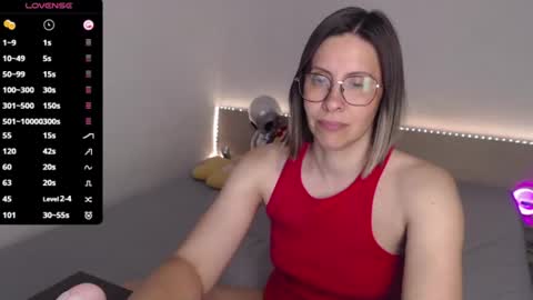 Julie online show from June 25, 3:38 pm
