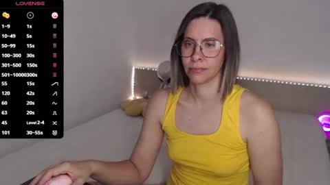 Julie online show from July 25, 3:59 am