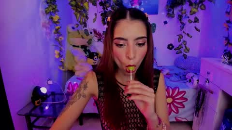 Mia online show from February 25, 5:08 am