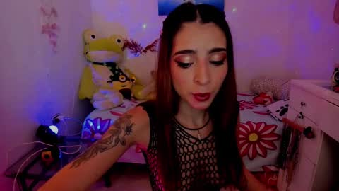 Mia online show from February 25, 11:44 pm