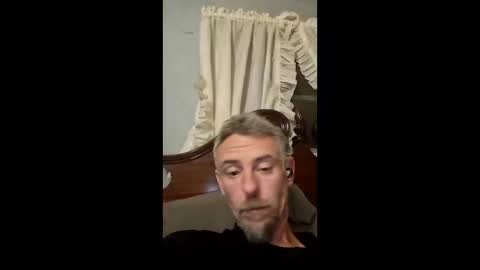 Snapshot of justwant2strokeit chatting on December 15, 3:33 am justwant2strokeit online show from December 15, 3:33 am