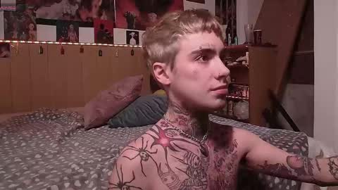 Juuzou hehim u can call me Juz online show from April 16, 3:46 pm