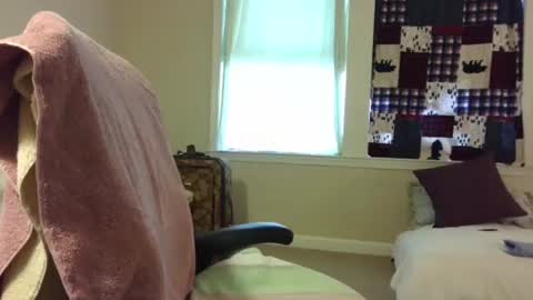 Wolf online show from March 3, 2:04 pm