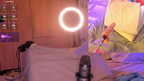  Karolin  online show from February 25, 11:36 pm