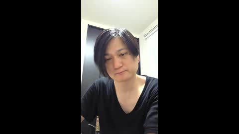 KI e697a5e69cac online show from April 22, 1:34 pm