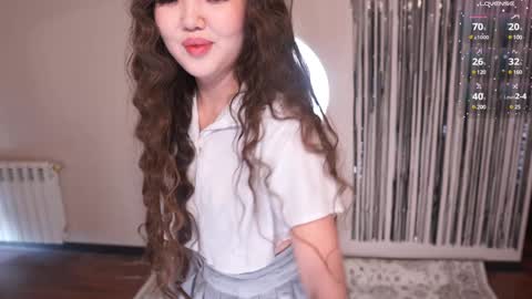 Snapshot of k_kimikooo chatting on January 16, 4:49 am Amely online show from January 16, 4:49 am