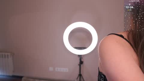 Snapshot of k_kimikooo chatting on January 21, 4:32 am Amely online show from January 21, 4:32 am