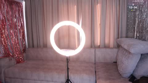 Snapshot of k_kimikooo chatting on October 10, 3:49 am Amely online show from October 10, 3:49 am