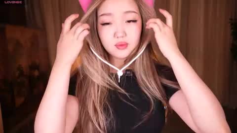 Snapshot of k_kimikooo chatting on June 28, 3:34 am Amely online show from June 28, 3:34 am