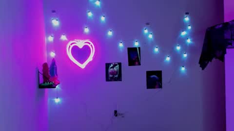 Snapshot of kaaiiri chatting on March 5, 3:18 am Kaaiiri online show from March 5, 3:18 am