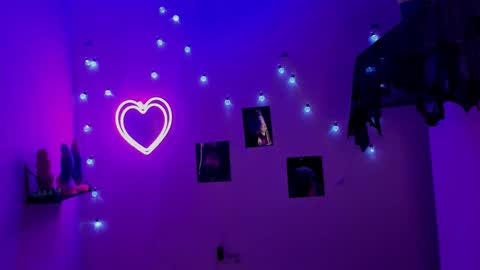 Snapshot of kaaiiri chatting on March 11, 3:16 am Kaaiiri online show from March 11, 3:16 am