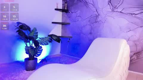 Snapshot of kaaterina_ chatting on October 14, 8:42 pm kaaterina_ online show from October 14, 8:42 pm