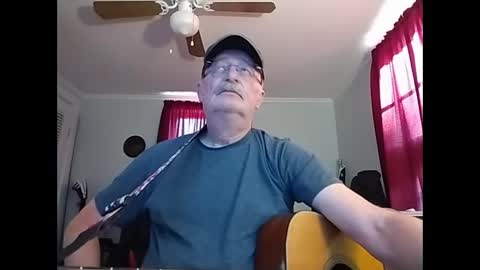 Snapshot of kabriggs136 chatting on February 21, 9:32 pm kabriggs136 online show from February 21, 9:32 pm