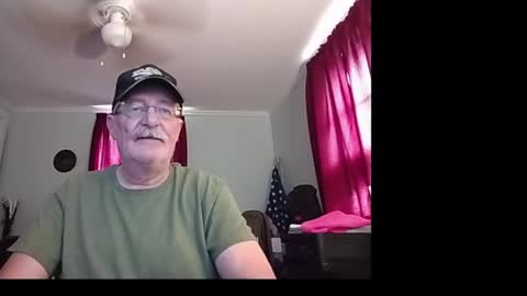 Snapshot of kabriggs136 chatting on September 17, 9:27 pm kabriggs136 online show from September 17, 9:27 pm