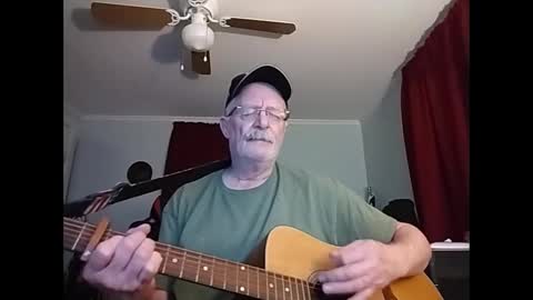 Snapshot of kabriggs137 chatting on March 8, 12:33 am kabriggs137 online show from March 8, 12:33 am