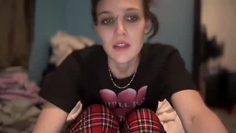 Snapshot of kaceelynn chatting on February 4, 4:39 pm Kac online show from February 4, 4:39 pm