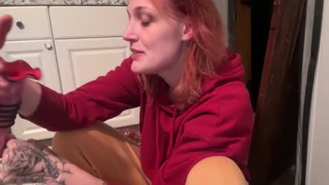 Snapshot of kaceelynn chatting on November 7, 10:04 am Kac online show from November 7, 10:04 am