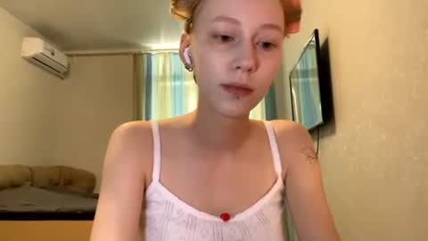 Snapshot of kacicasal chatting on July 19, 12:09 pm Mia 1st day here online show from July 19, 12:09 pm