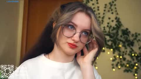 Tate online show from October 5, 6:23 am