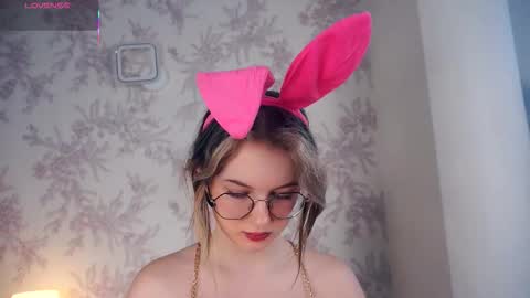 Tate online show from October 27, 6:06 am