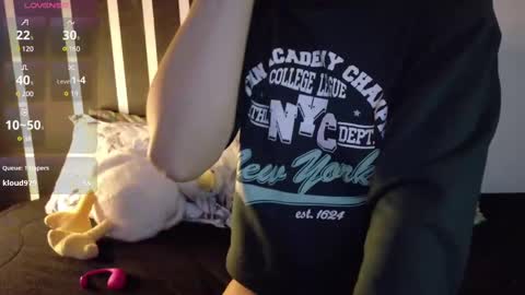 Snapshot of kad_kad chatting on February 19, 6:32 pm Kanela online show from February 19, 6:32 pm