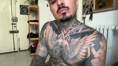 Snapshot of kadmontattoo chatting on June 6, 8:52 am kadmontattoo online show from June 6, 8:52 am