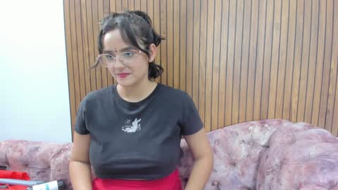 Snapshot of kae_styles chatting on December 22, 2:39 am Kyelie online show from December 22, 2:39 am