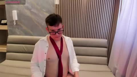 kael_noir online show from July 25, 2:58 pm