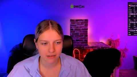 kaela_spell_ online show from December 17, 8:59 pm