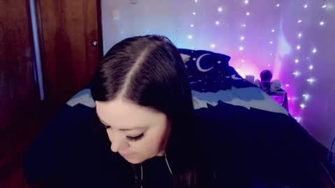 Goddess Kaeli online show from December 25, 4:00 pm