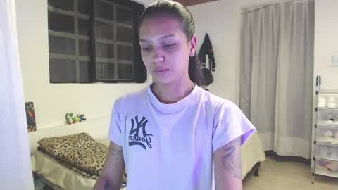 kaeliyh online show from April 13, 12:54 pm