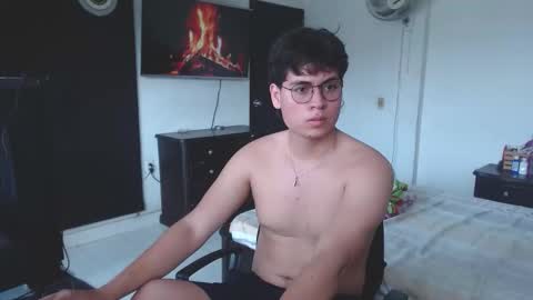 kafer online show from March 4, 7:53 pm